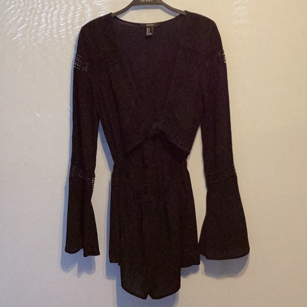 Forever 21 black long sleeve romper size small